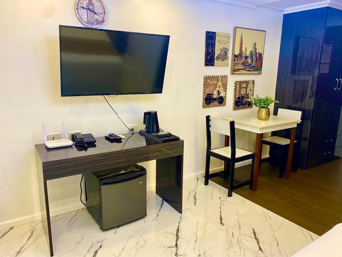 Makati Isabela Luxury Appartement Manilla Buitenkant foto