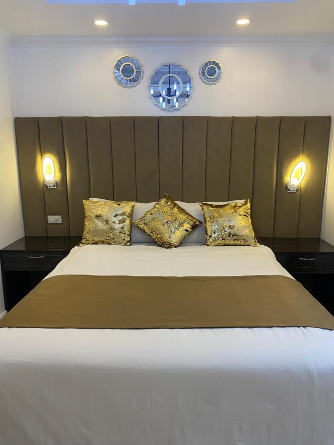 Makati Isabela Luxury Appartement Manilla Buitenkant foto