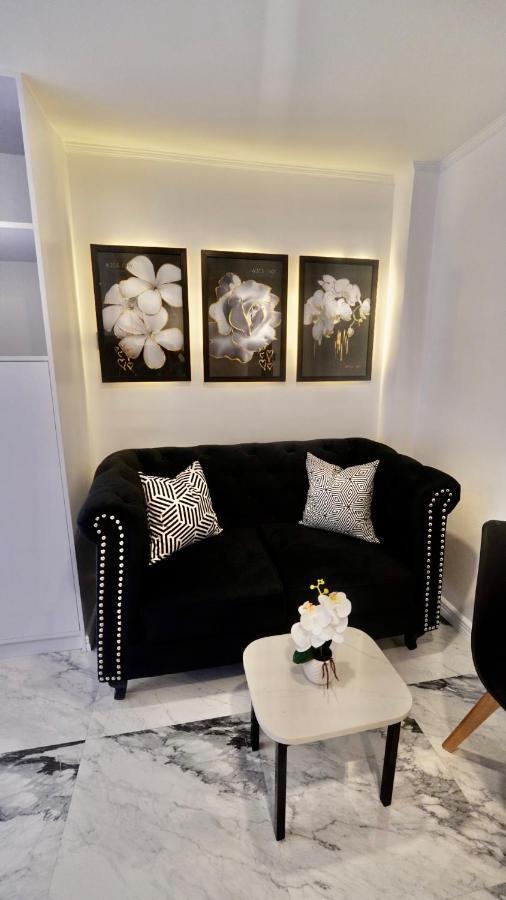 Makati Isabela Luxury Appartement Manilla Buitenkant foto
