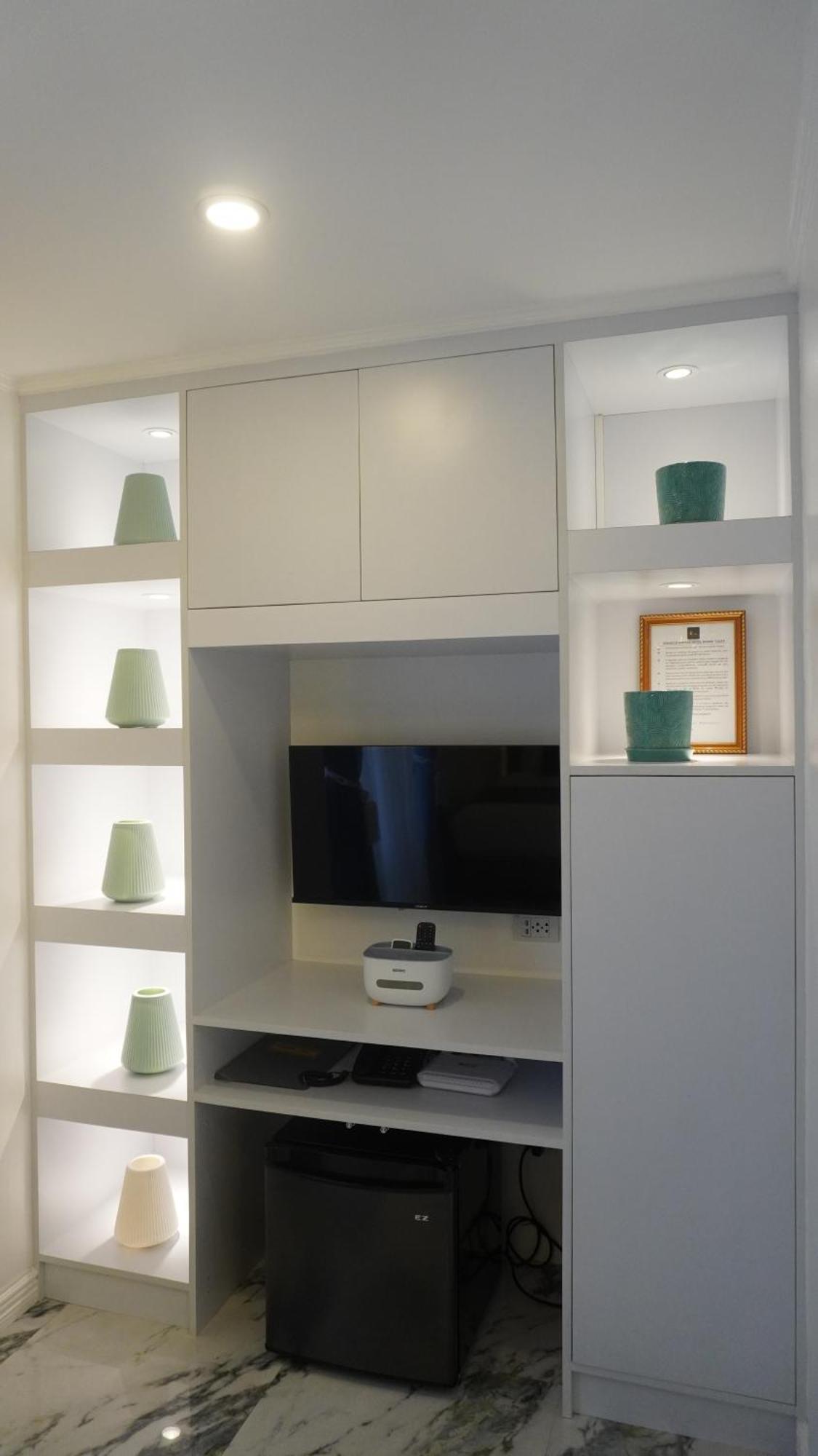 Makati Isabela Luxury Appartement Manilla Buitenkant foto